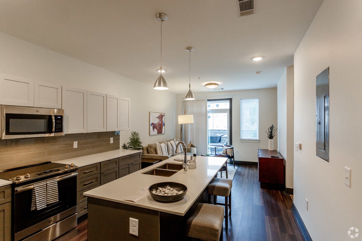 Belcourt Park Apartments in Nashville, TN