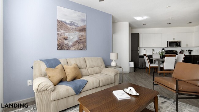 Foto del edificio - 1001 S Center St