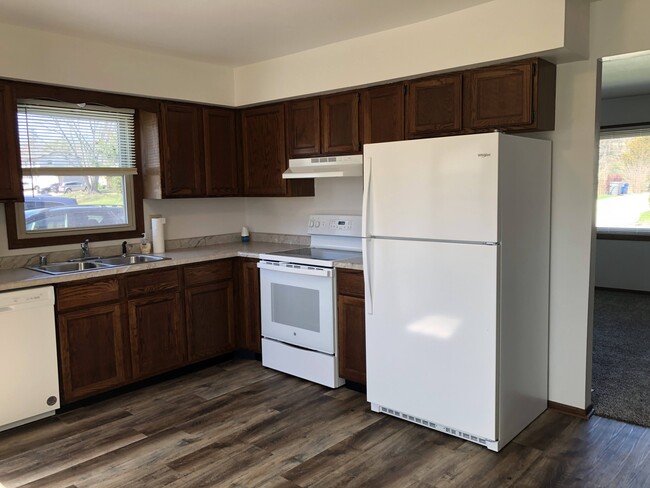 New Kitchen Appliances - S69W14825 Cornell Cir