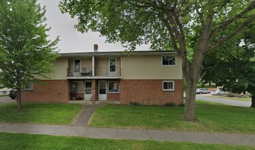 Building Photo - 306 Garfield Ave