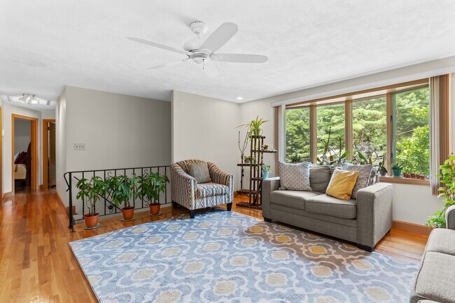 Foto del edificio - 27 Ridge Hill Ave