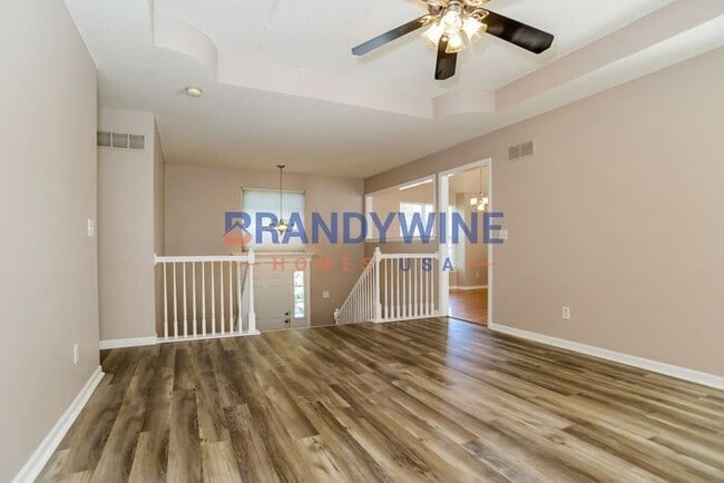 Building Photo - APPLY TODAY 1 MONTH FREE MOVE-IN SPECIAL!