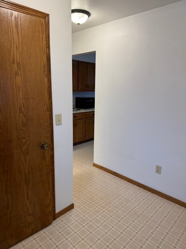 Foto del edificio - 315 Carriage Dr