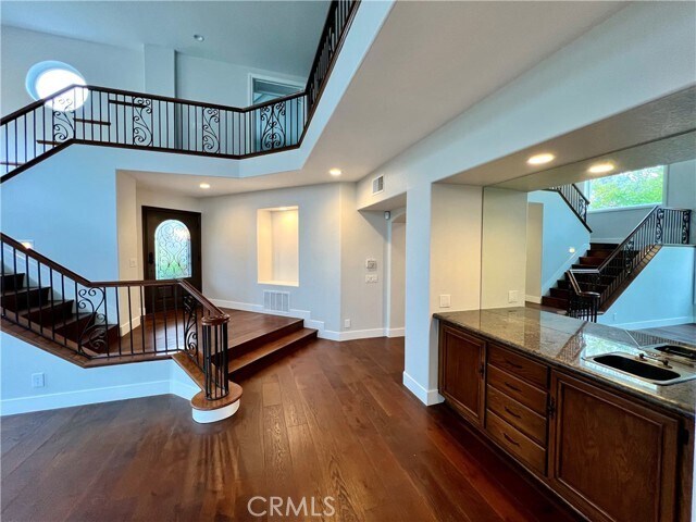 Foto del edificio - 15 Larkfield Ln