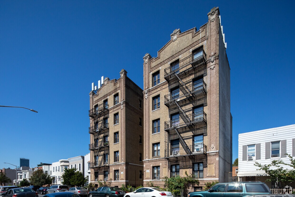 Primary Photo - 32-32 34th Street