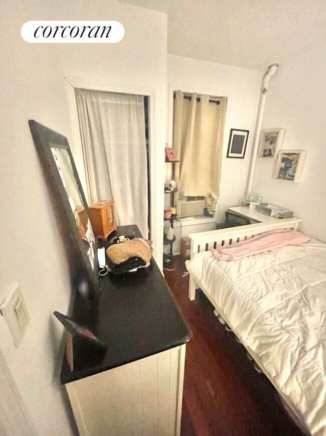 Foto del edificio - 413 E 70th St