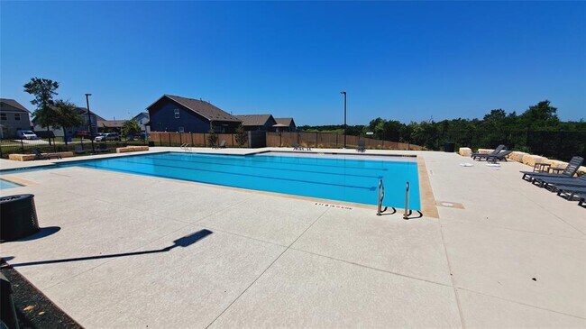 Foto del edificio - 17715 Dockery Dr