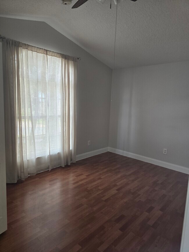 Primer dormitorio - 1552 Nightfall Dr