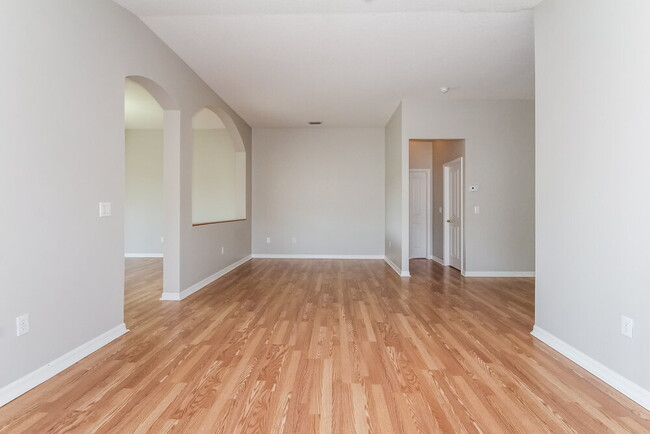 Building Photo - 7817 Monarch Garden Cir