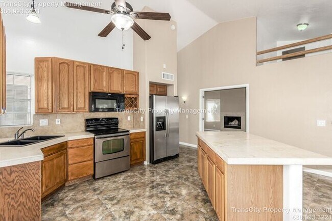 Building Photo - 3 Bedroom Home for Rent in Chandler on the...