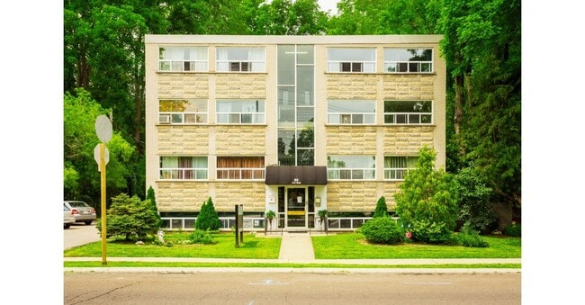 Building Photo - 99 York Rd