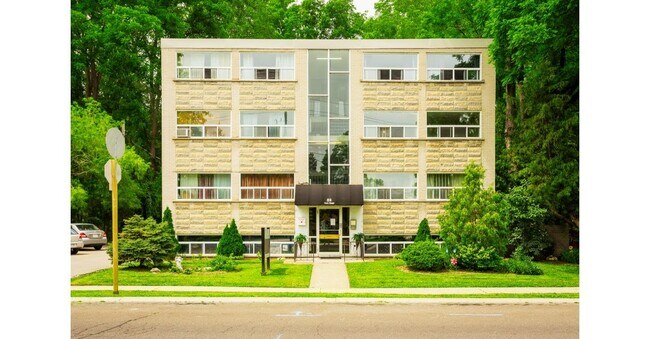 Photo du bâtiment - 99 York Rd