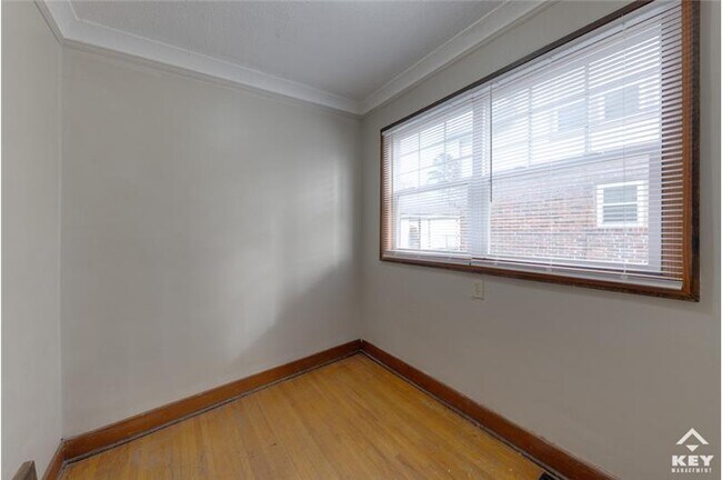 Foto del edificio - 1608 W Pine St