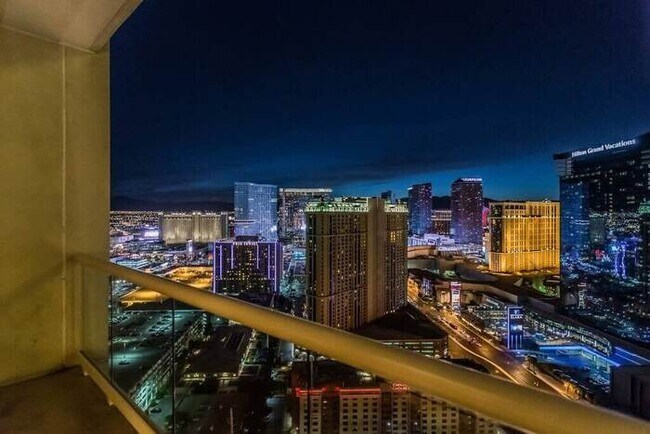 Foto del edificio - Stunning Strip View Balcony MGM 1BR