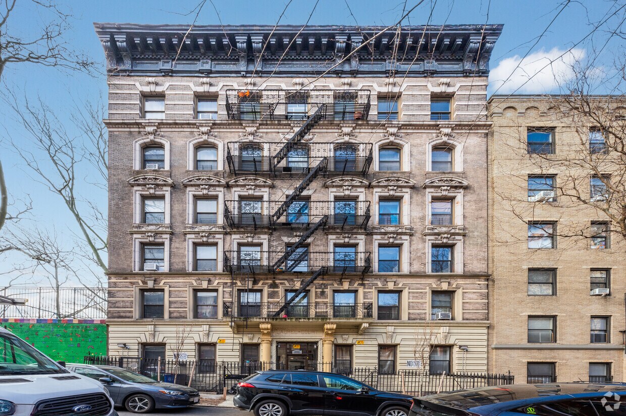 Building Photo - 552 West 141st Street