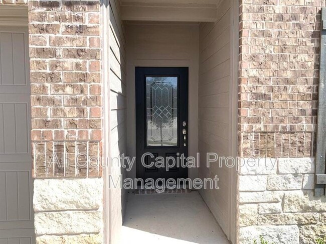 Foto del edificio - 112 Declaration Ln