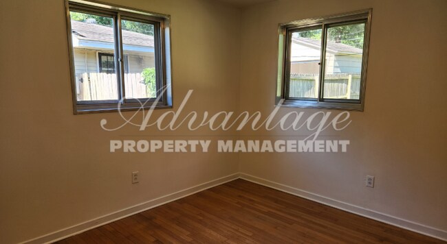 Foto del edificio - Newly Renovated Home in East Memphis