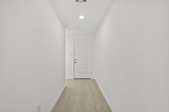 Foto del edificio - Modern Living in a Master-Planned Community