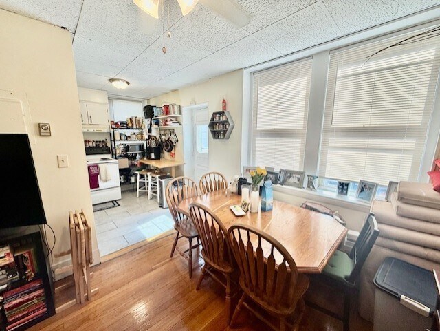 Foto del edificio - 176 Endicott St