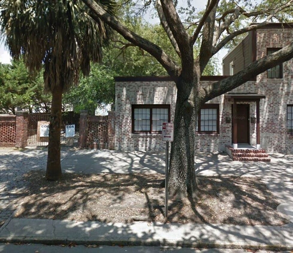 Foto principal - For Lease