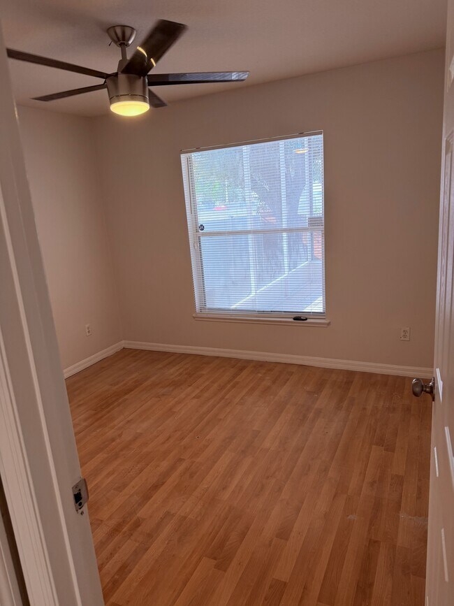 Foto del edificio - 4336 Cypress Bay Ct