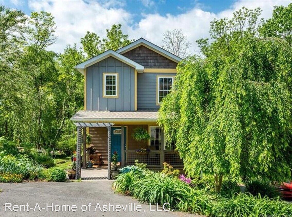 12 Lawndale Ave, Asheville, NC 28806 House Rental in Asheville, NC