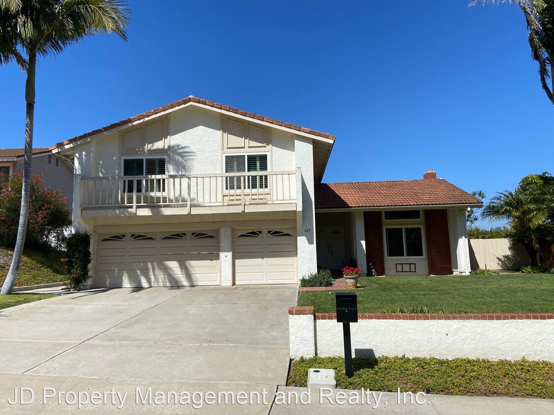 Primary Photo - 4 br, 2.5 bath House - 627 Santa Rosita