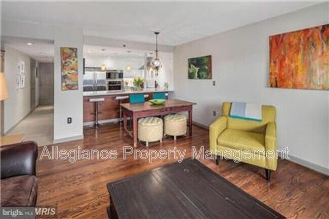 Foto del edificio - 545 E Braddock Rd