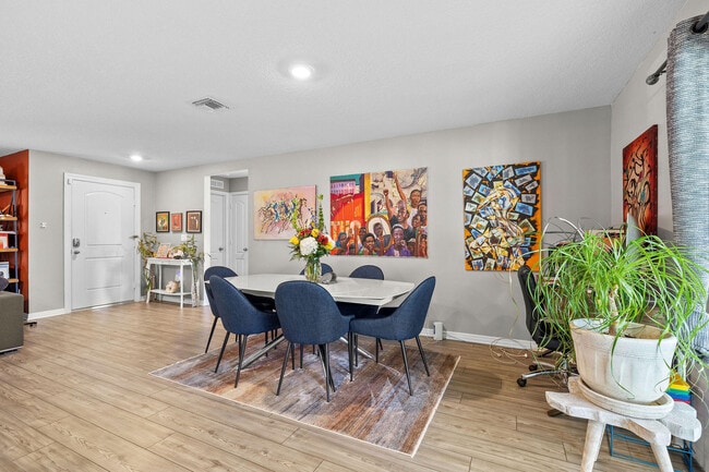 Foto del edificio - 2626 SW Monterrey Ln