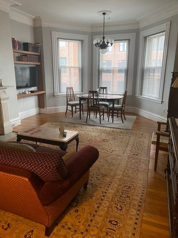 Foto del edificio - 144 Commonwealth Ave