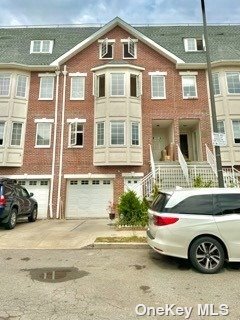 Primary Photo - 120-47 Sunrise Ct