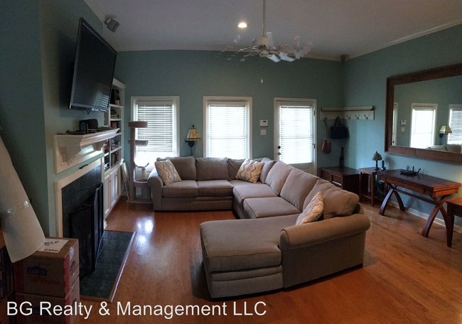 Building Photo - 3 br, 2 bath House - 804 Canberra Rd