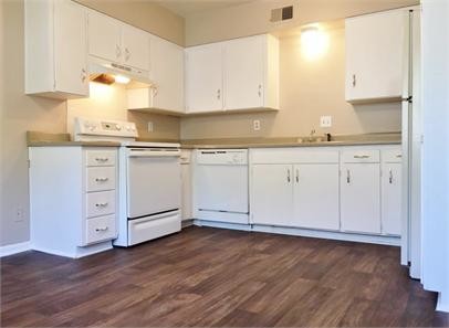 Foto principal - 4800 NW Cliff View Dr