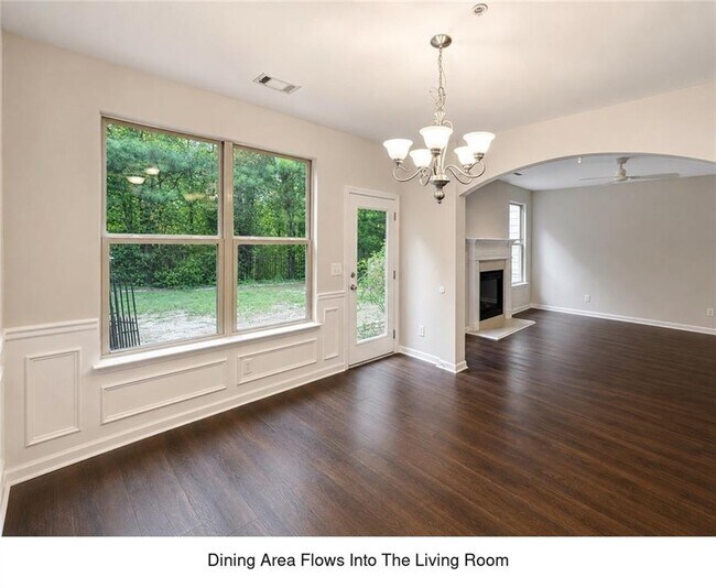 Building Photo - 3432 Castleberry Village Cir