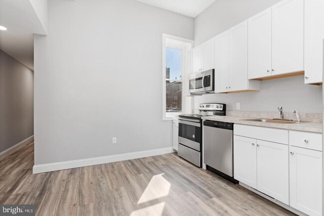 Building Photo - 249 North St