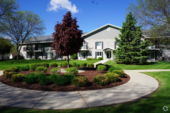 Building Photo - Oakbridge Court Apartments