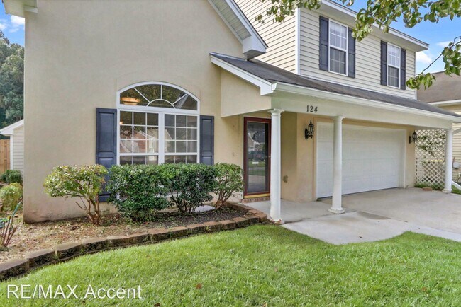 Foto del edificio - 4 br, 3 bath House - 124 Blue Lake St.