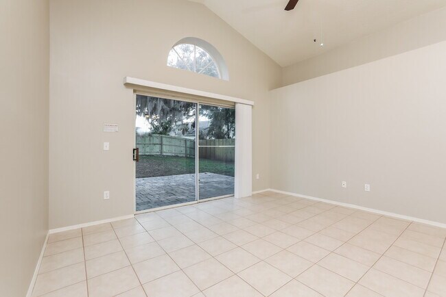 Foto del edificio - 1025 Henson Ct