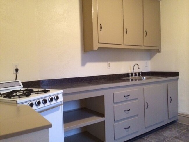 Foto del edificio - 464 Poplar St