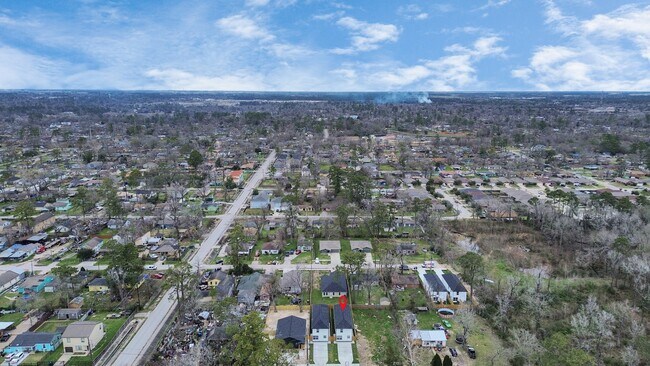 Foto del edificio - 8213 Richland Dr