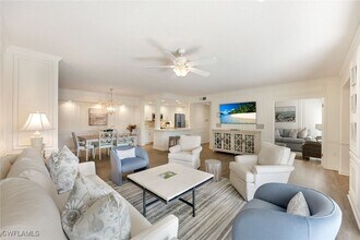 Building Photo - 797 Willowbrook Dr