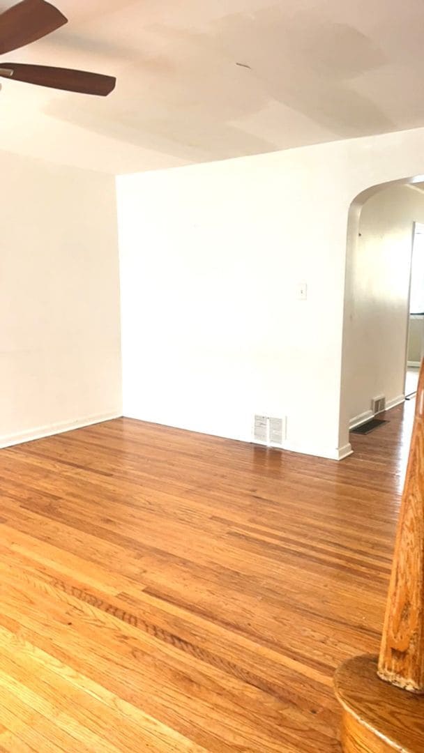 Building Photo - Stunning 3-Bedroom Townhome in East Oak Lane! Available NOW!
