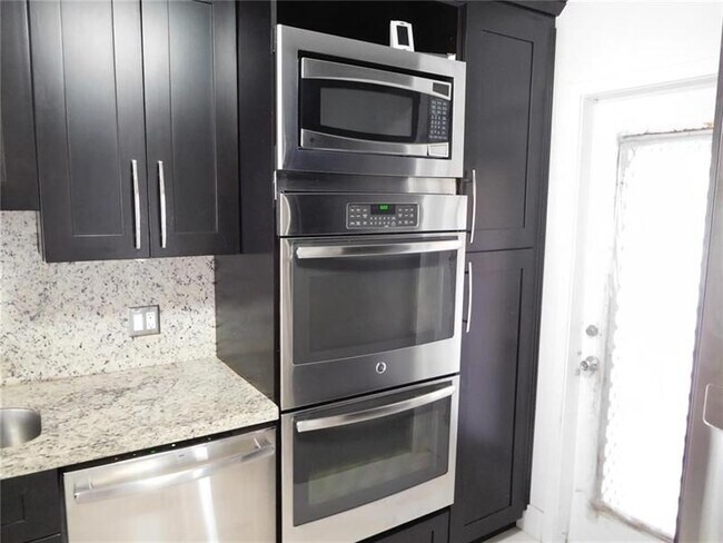 Foto del edificio - 3090 N Course Dr