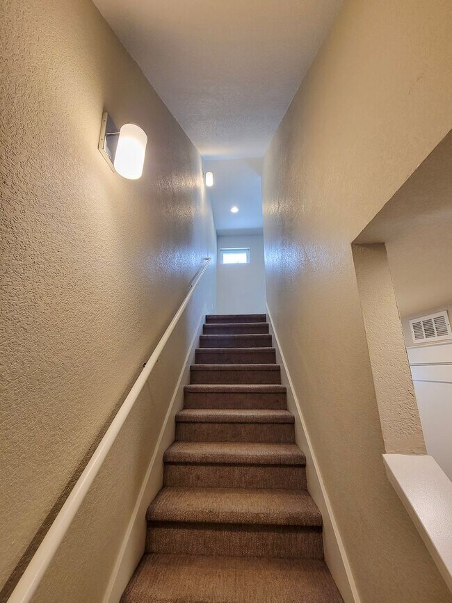 Foto del edificio - 1266 Quitman St