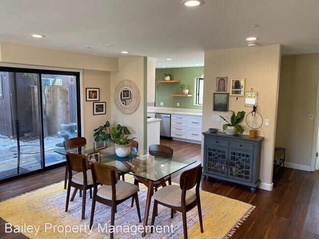 Building Photo - 3 br, 3 bath House - 1764 Del Mar Ct