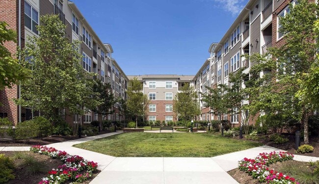 Foto del edificio - The Enclave at Potomac Club