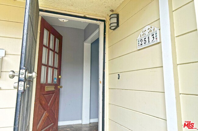 Foto del edificio - 2513 Denmead St