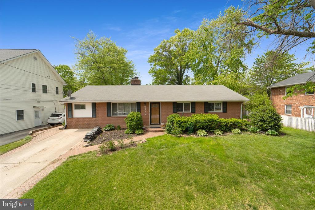 Foto principal - 6210 Dana Ave