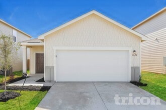 Building Photo - 14652 Maple Ter