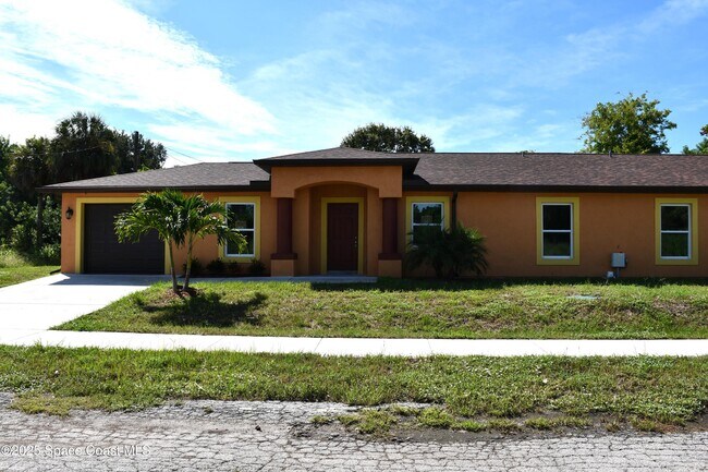 Building Photo - 1515 Furnari St